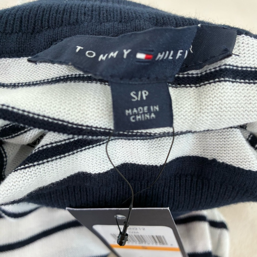 NWT Tommy Hilfiger Women's Turtleneck Sweater Small Striped Nautical Logo Top - Picture 5 of 6